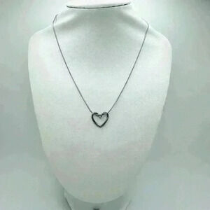 The Classic Heart Pendant in Silver